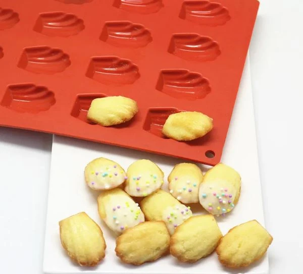 cake mold cake mold